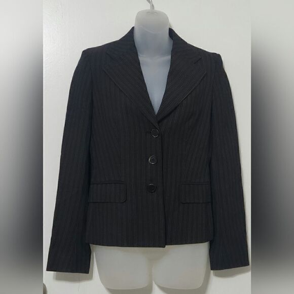 Max Mara suits Pinstripe size 4 - Picture 1 of 6